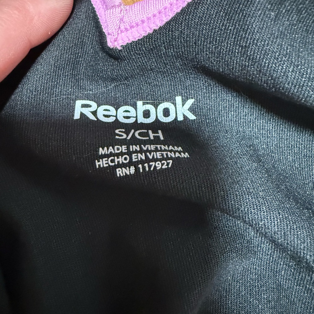 Reebok Women's Black and Pink‎ V-Neck Top - Picture 10 of 10
